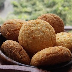 A picture of Coconut cookies.