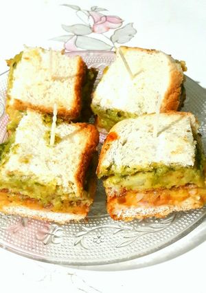 A picture of Tripe layer sandwich.