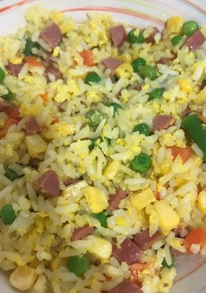 Una foto de Arroz frito mi versión