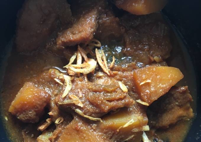 Semur daging