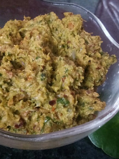 வல்லாரைக் கீரை துவையல் (Vallarai keerai thuvaiyal recipe in tamil) செய்முறை முக்கிய புகைப்படம்