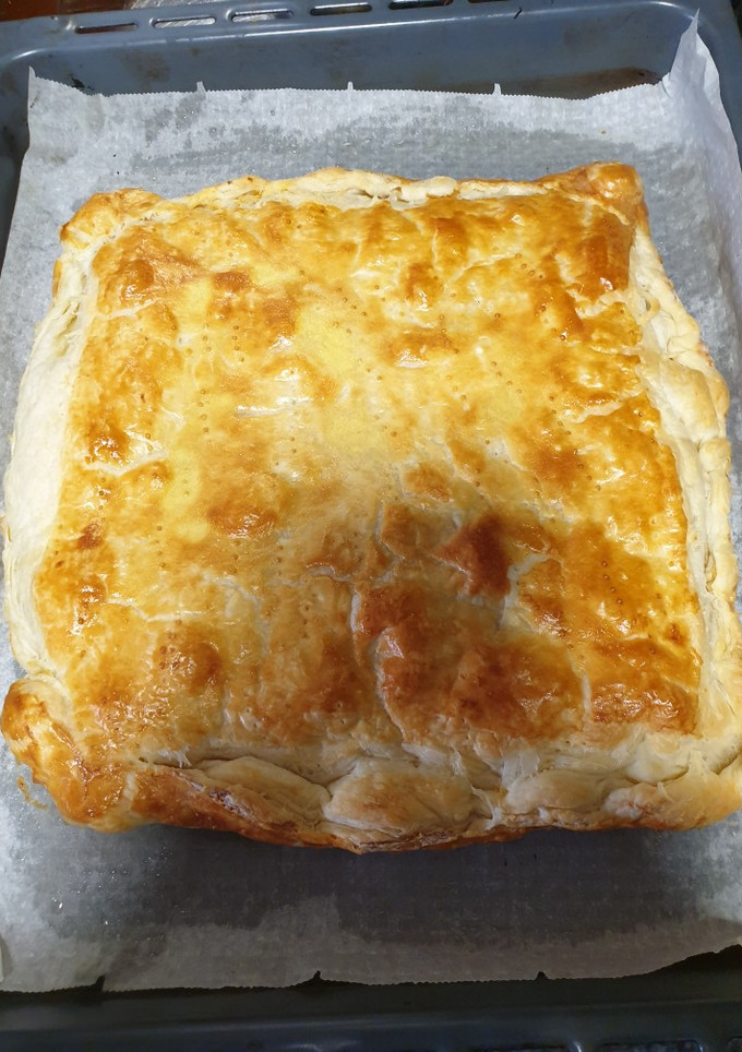 Una foto de Empanada de atún y pisto