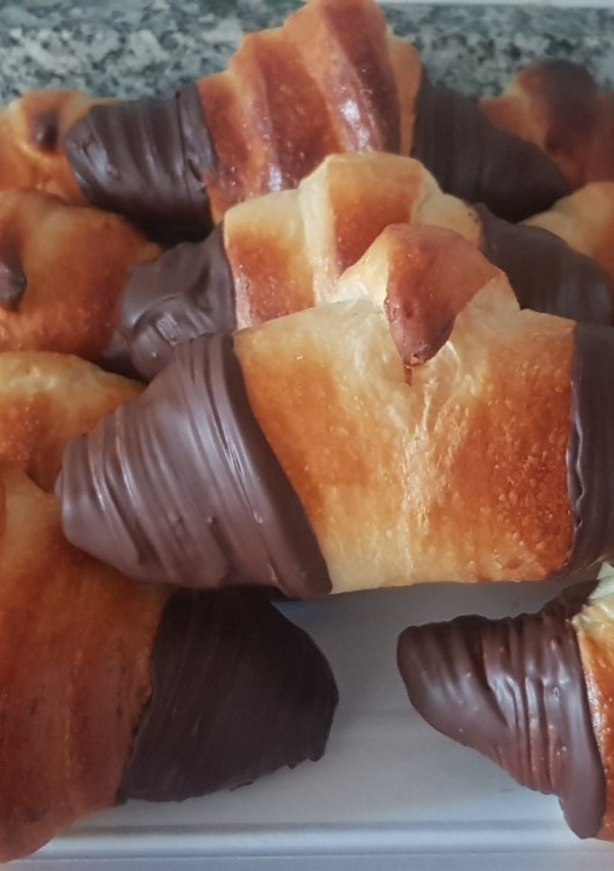 Una foto de Medias Lunas de Chocolate