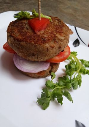 A picture of Kidney Beans Patties Burger.