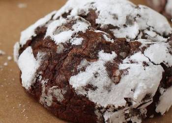 Fresh, Serving Recipe Chocolate crinkle cookie with buttercream frosting Delicious Steady