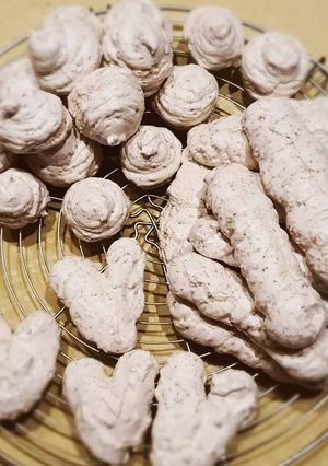 Une photo de Meringues aux noix