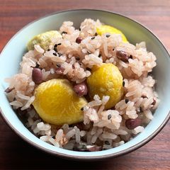 Azuki & Chestnuts ‘Okowa’ Glutinous Rice A picture of Azuki & Chestnuts ‘Okowa’ Glutinous Rice.
