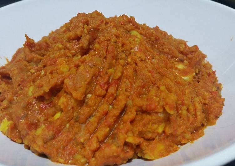 Recipe of Super Quick Homemade Spicy and crunchy roasted pepper and garlic hummus