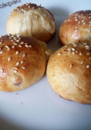 A picture of Sesame Cheese balls.