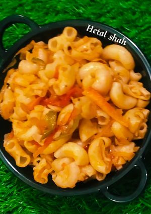 મસાલા પાસ્તા (Masala Pasta Recipe In Gujarati) રેસીપી મુખ્ય ફોટો