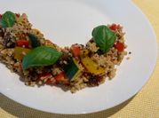 Una foto di quinoa zucchine
