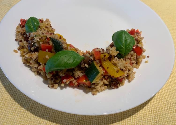 Bulgur e quinoa con verdure