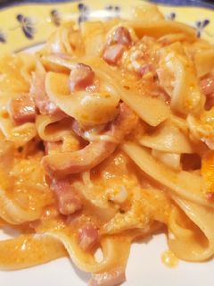 Una foto de Tagliatelli al horno