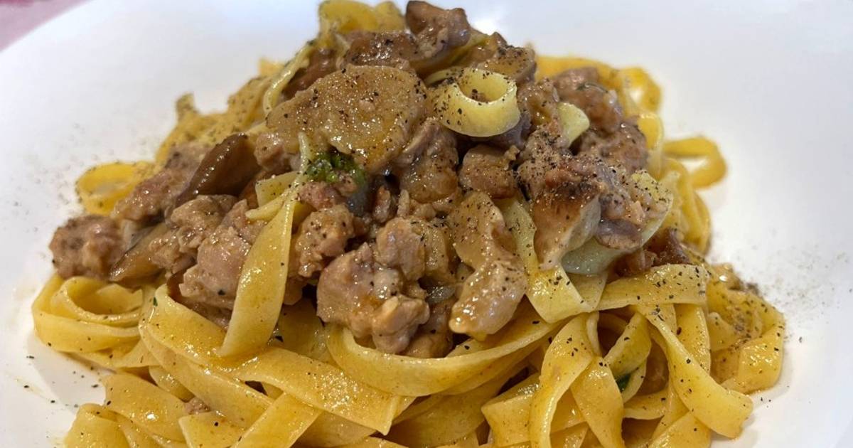 Ricetta Tagliolini con Funghi Porcini e Salsiccia di Fabio Del Buono