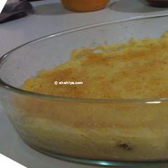A picture of Mashed Potato and Meat Casserole.