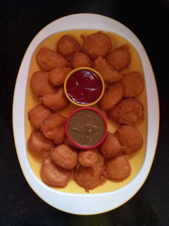 आलू के पकौड़े (aloo ke pakode recipe in Hindi) रेसिपी मुख्य फोटो