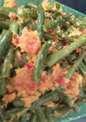 Foto resep Urab kacang panjang pedess namfoll