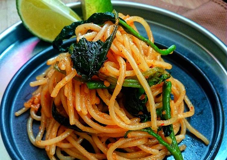 Spicy Spaghetti with Spinach