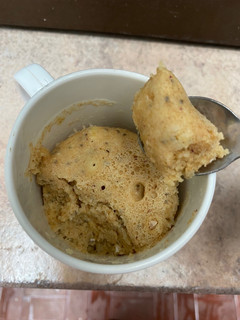 Una foto de Mug cake - torta en taza de limón