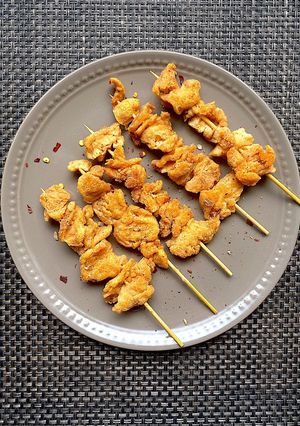A picture of Crispy Skewered Soy Meat with Sansho Pepper.