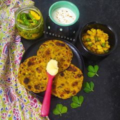 Bajra Methi Thepla with Potato bhaji A picture of Bajra Methi Thepla with Potato bhaji.