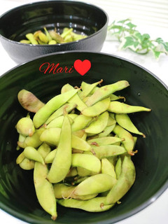 A picture of Cheers with Beer! Salted Boiled Edamame.