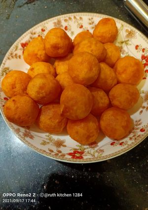 A picture of Deep fried sweet potato(Timus) Indonesia traditional snacks.