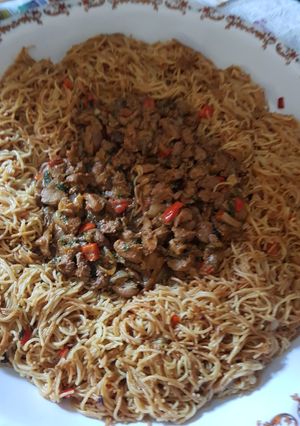 صورة لوصفة شعيريه مفلفله مع كبد وقوانص