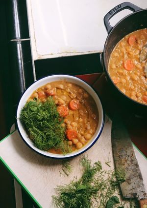 A picture of Revithia aka Greek Chickpea Stew (vegan).