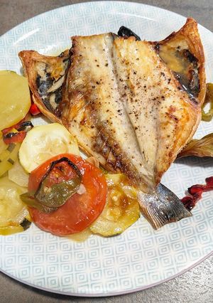 Foto principal de Doradas al horno con patatas y verduras