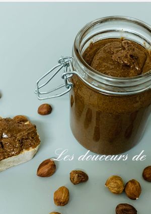 Une photo de Pâte à tartiner maison aux noisettes