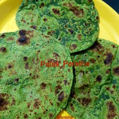 A picture of Hariyali Palak Paratha.