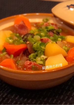 【韓式】馬鈴薯排骨湯 的食譜成品照片