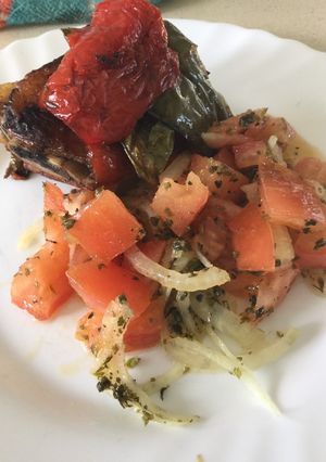 Una foto de Asado en Tira de Novillo al Horno con Pimientos Ahumados