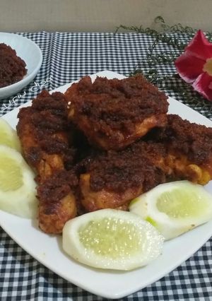 Foto resep Ayam Bumbu Hitam khas Madura aka Ajem Kretep