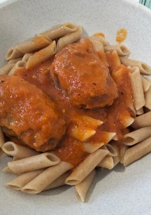 Una foto de Carrilleras en Salsa con Pasta