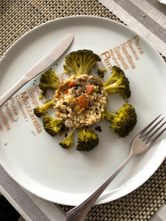 Una foto de Arroz de verduras con lentejas pardinas