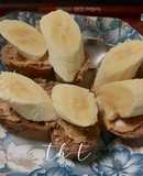 Bánh mì chuối bơ lạc (eatclean)