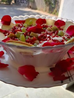 फ्रूट क्रीम (Fruit Cream recipe in hindi) रेसिपी मुख्य फोटो