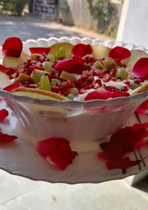 फ्रूट क्रीम (Fruit Cream recipe in hindi) रेसिपी मुख्य फोटो