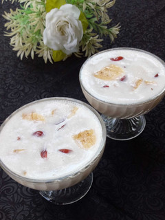பனானா மில்க் ஷேக் (Banana Milk Shake Recipe in Tamil) செய்முறை முக்கிய புகைப்படம்