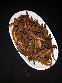 क्रिस्पी करेला फ्राई (Crispy Karela fry recipe in hindi) रेसिपी मुख्य फोटो