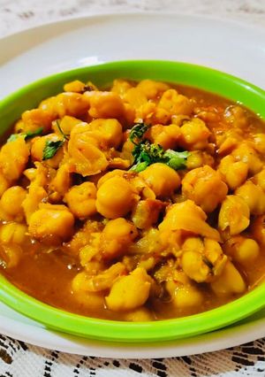 A picture of Chickpeas Curry.