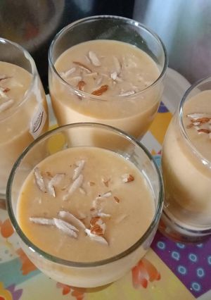 मैंगो शेक (mango shake Recipe In Hindi) रेसिपी मुख्य फोटो