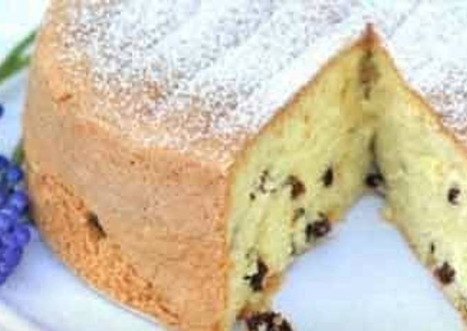 Бисквитный пирог с изюмом в мультиварке