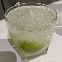 A picture of Caipirinha.