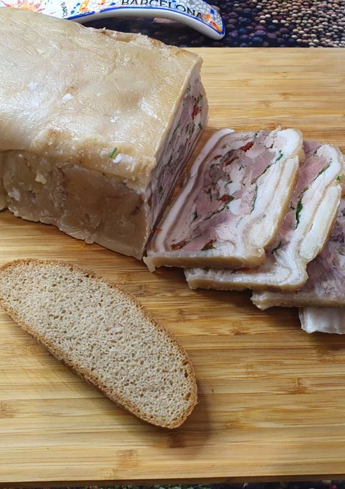Свинячий сальтисон (зєльц)