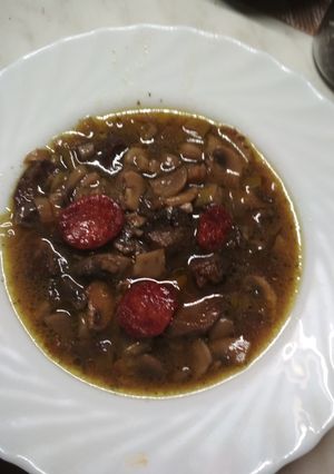 Gombaleves, de aszalt szilvával recept fotója