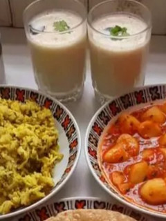 મિક્સ દાળ ખીચડી (Mix Dal Khichdi Recipe In Gujarati) રેસીપી મુખ્ય ફોટો