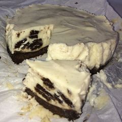 A picture of No Bake Oreo Cheese Cake.